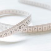 2025年版】足のサイズの測り方｜通販で失敗しないフィッティングガイド