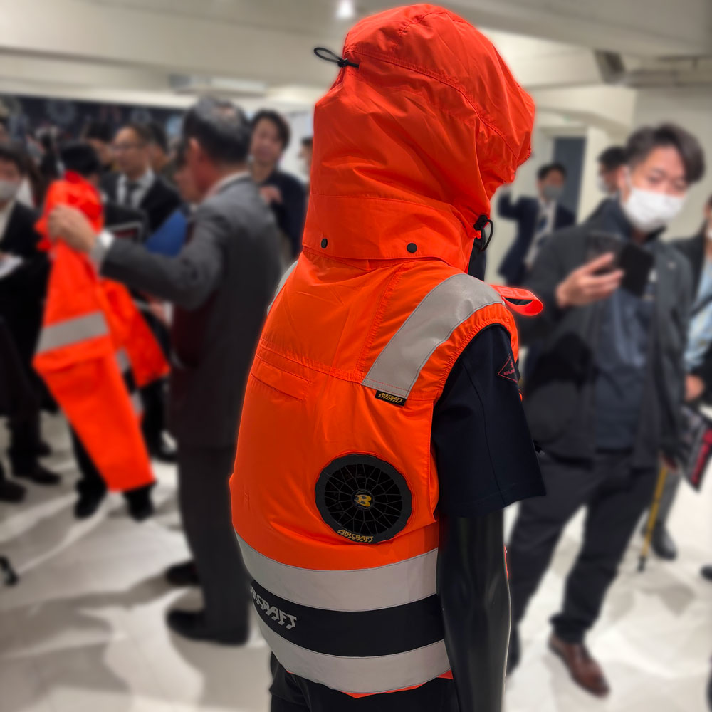 エアクラフトAC2114ハイバックファン取付位置