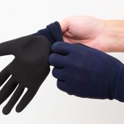 ラバー軍手とは？普通の軍手との違いと作業別の選び方